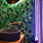 Jungle Balnéo/cinéma By Hc Hyères
