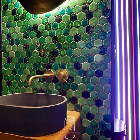 Jungle Balneo/cinema By Hc Hyères