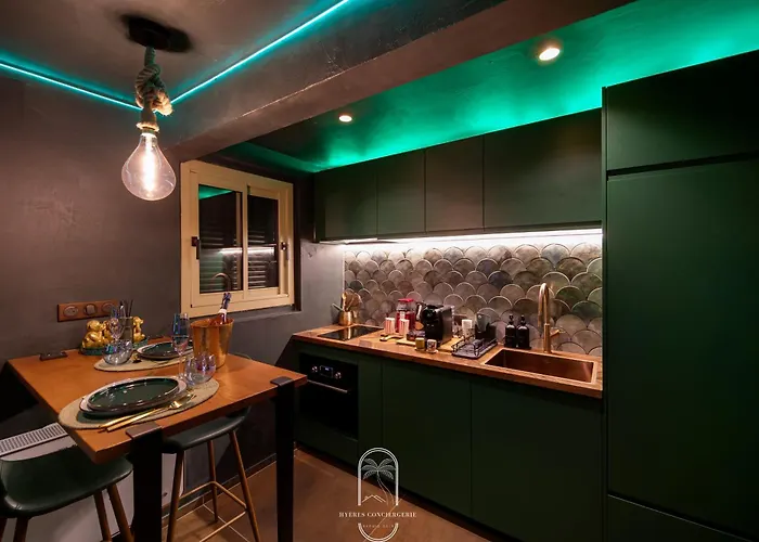 Jungle Balneo/cinema By Hc * Hyères